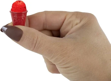World's Smallest Snoopy Snow Cone Maker - Image 2